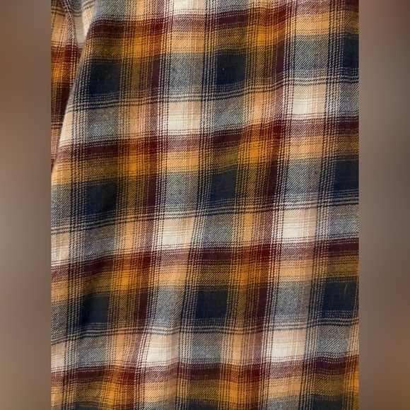 Express Cropped Flannel Button Down - Picture 6 of 6